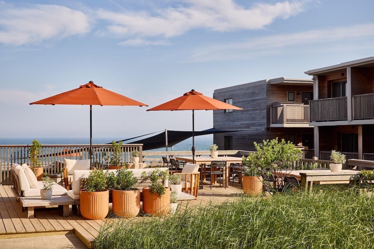 New Hamptons Hotspots 2025: Late Summer & Fall Experiences You Can’t Miss